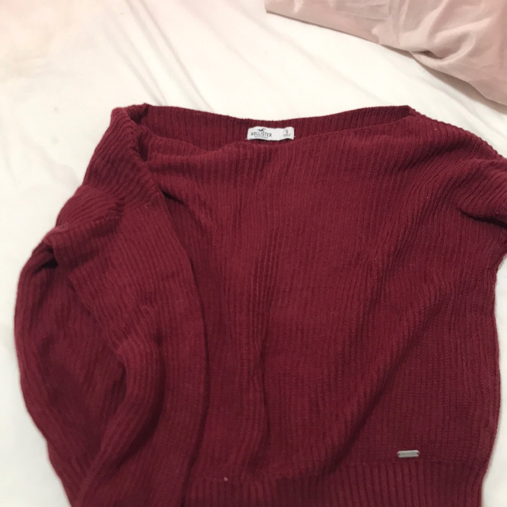 Off shoulder Hollister sweater